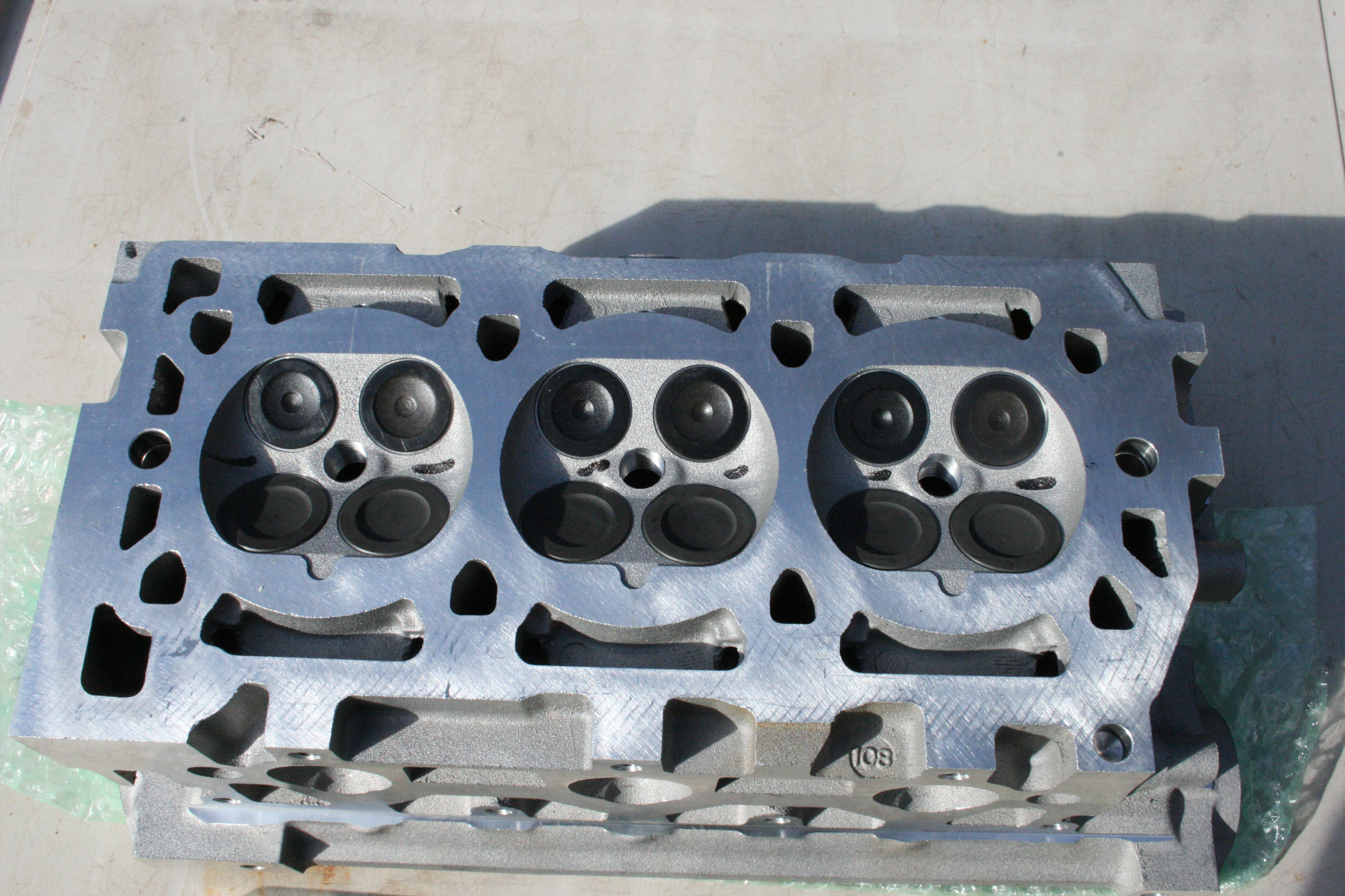 Rover K V6 2.5 Cylinder Head